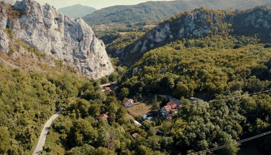 Dom Sa Pogledom Jela Villa Jelasnica  Luaran gambar